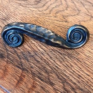 Michael Aram Swirl Pull